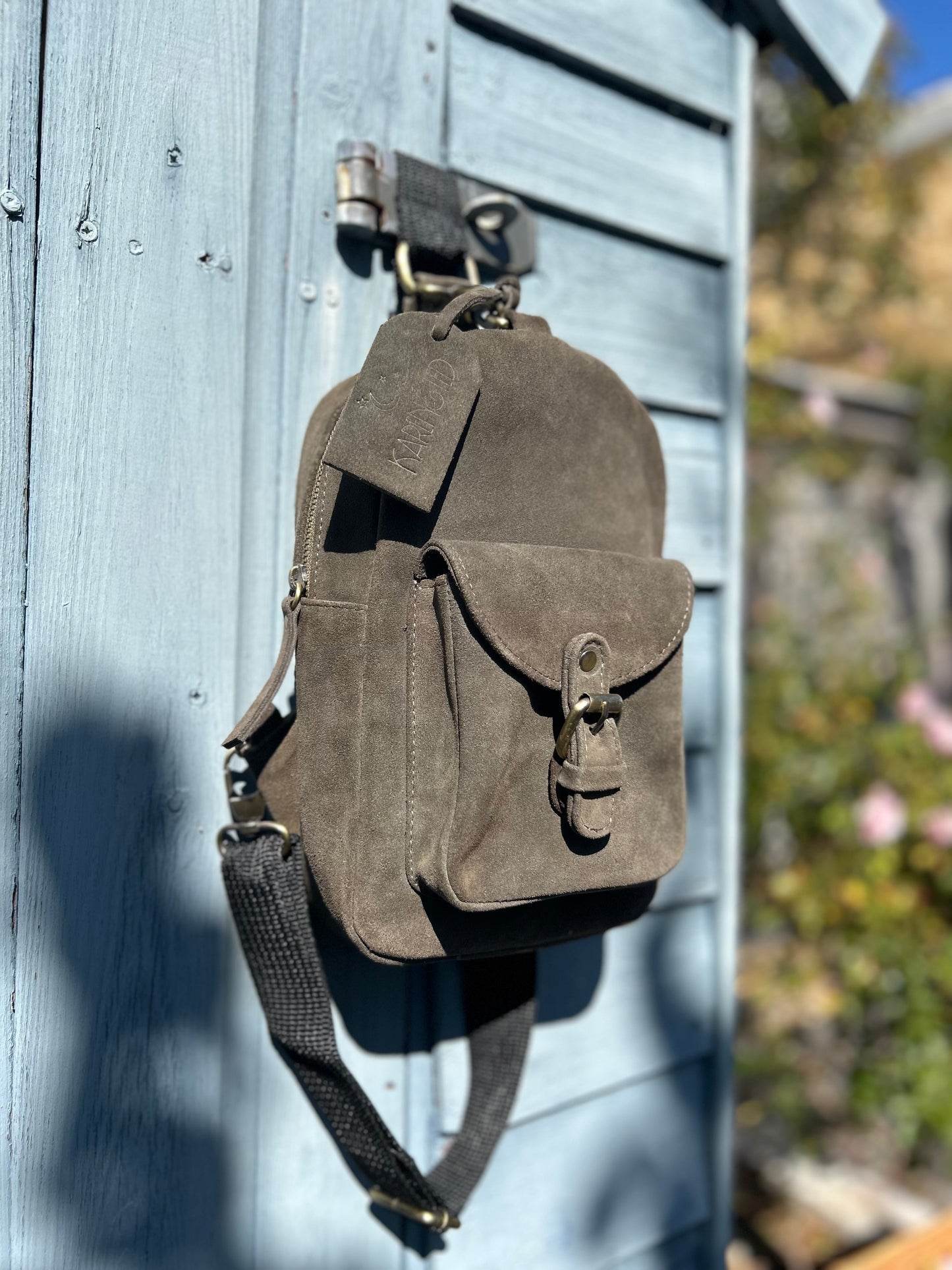DABACHI - Cross Body Pack (Adventure, but make it stylish)