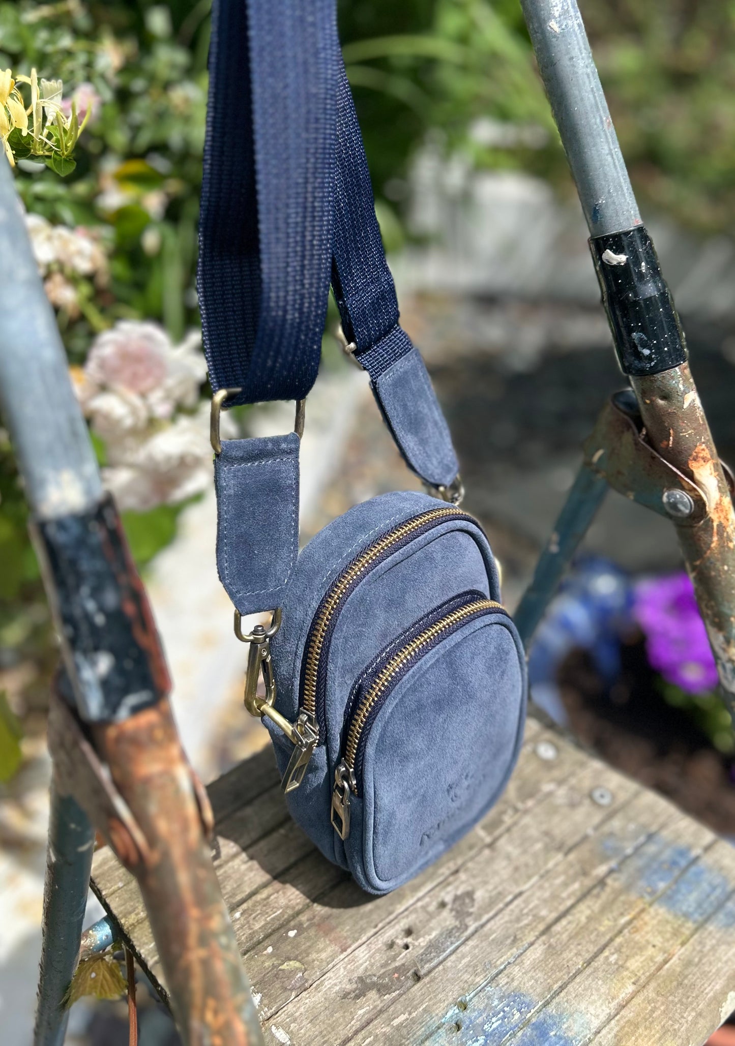 GUELIZ - Small Cross Body Bag