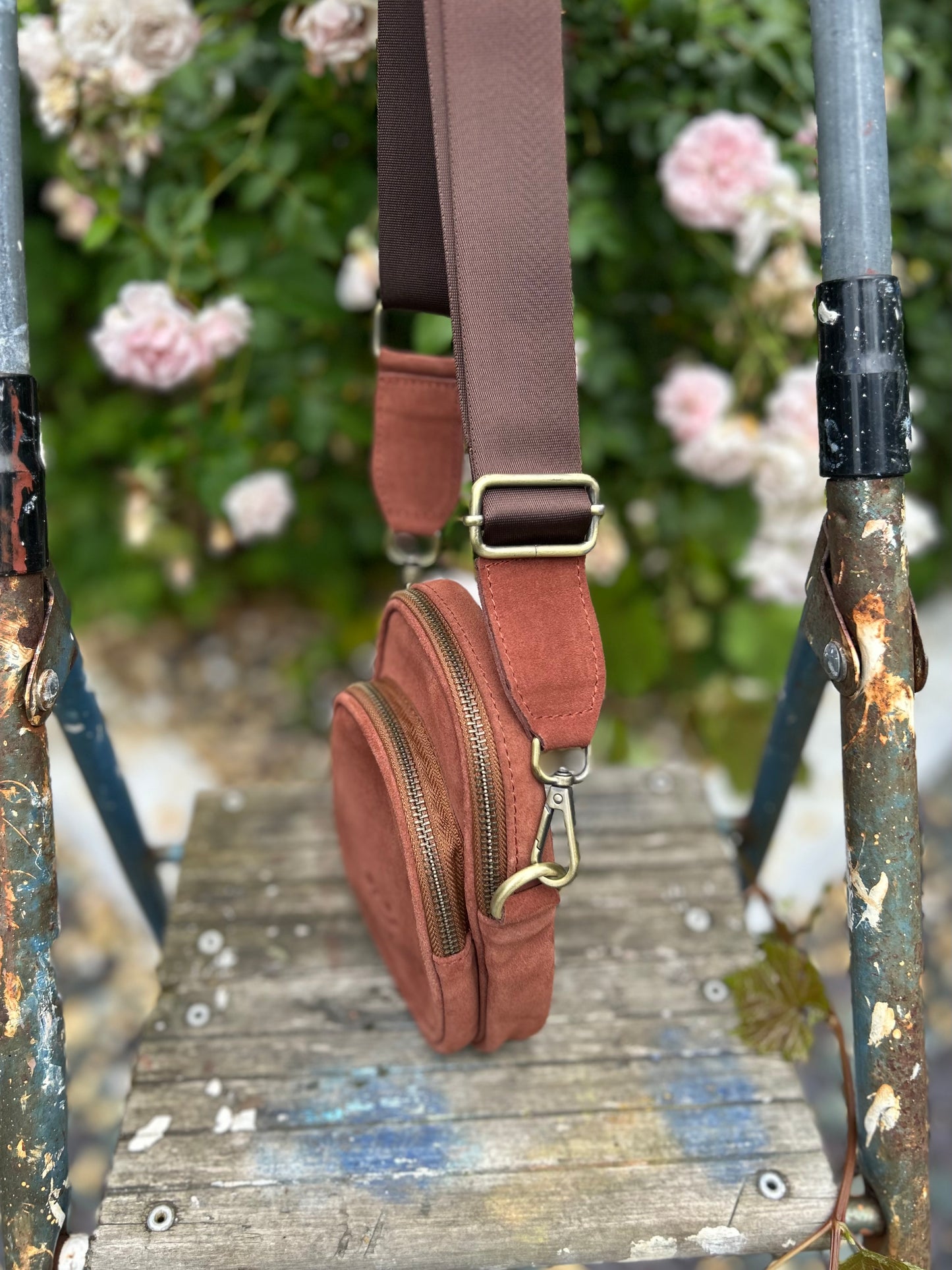 GUELIZ - Small Cross Body Bag