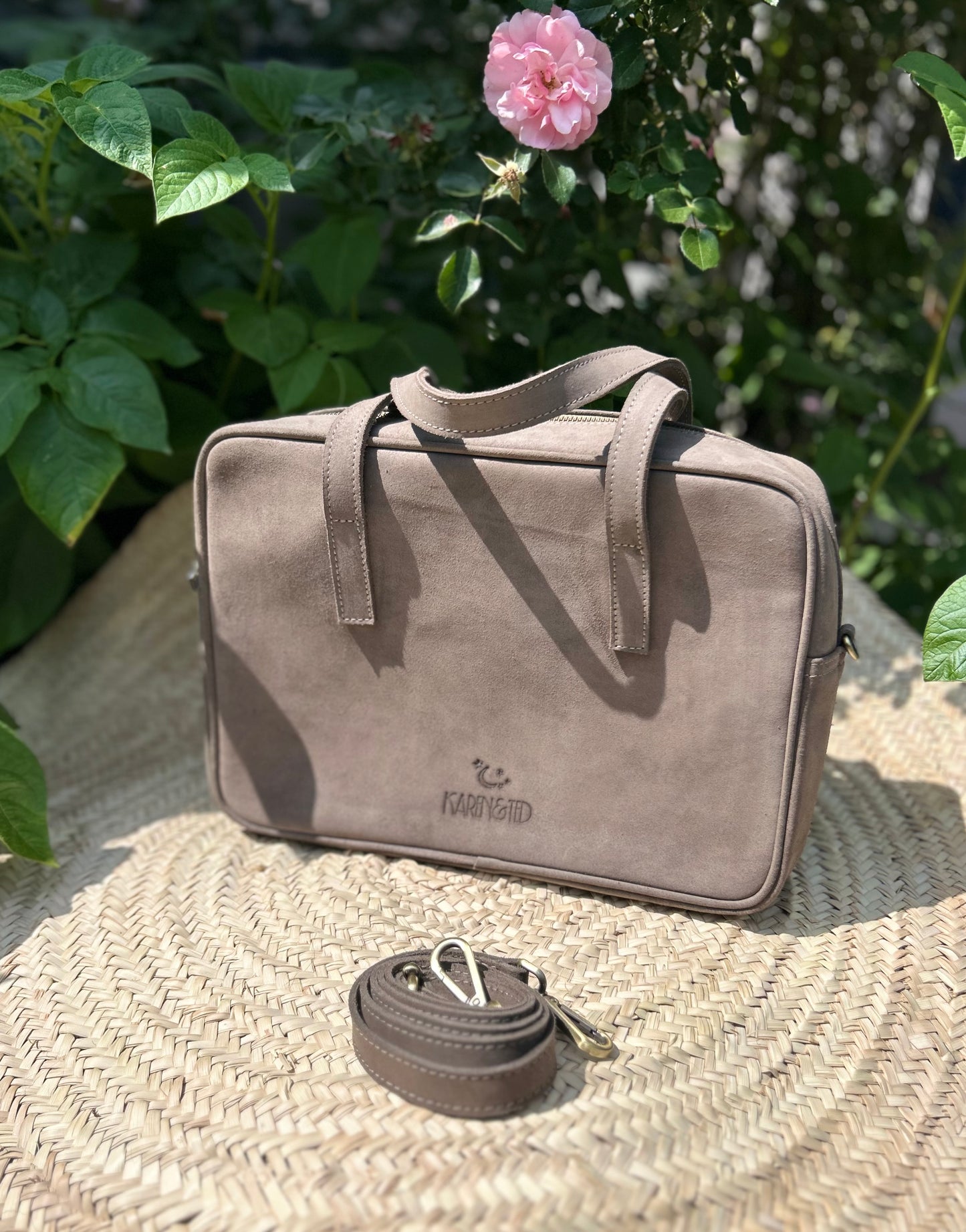 HIVERNAGE - Tablet/Small Laptop Bag