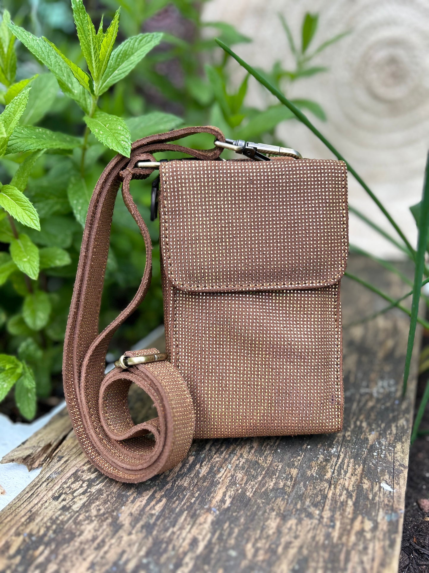 KASBAH - Phone/Wallet (Small but mighty)