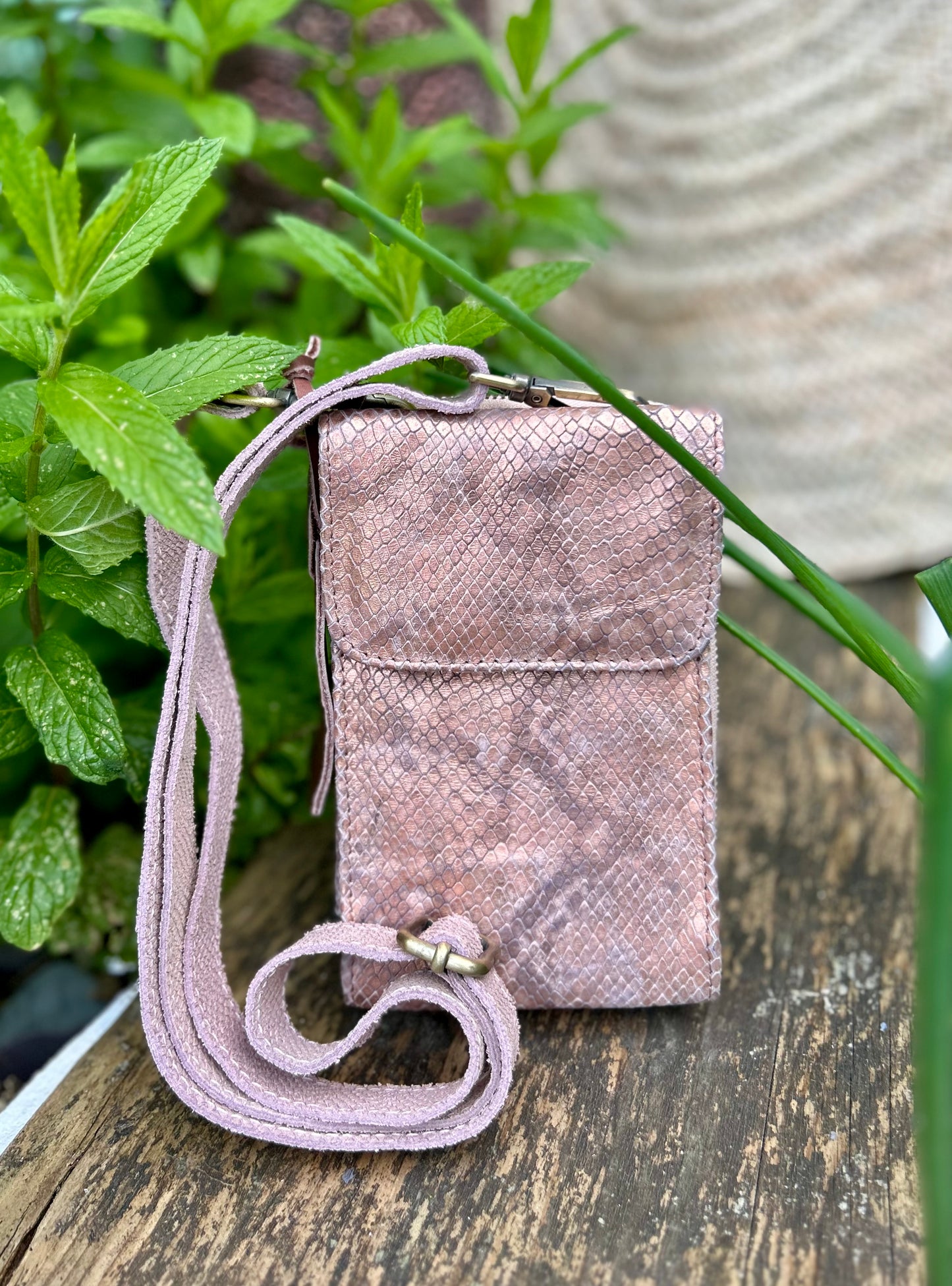 KASBAH - Phone/Wallet (Small but mighty)