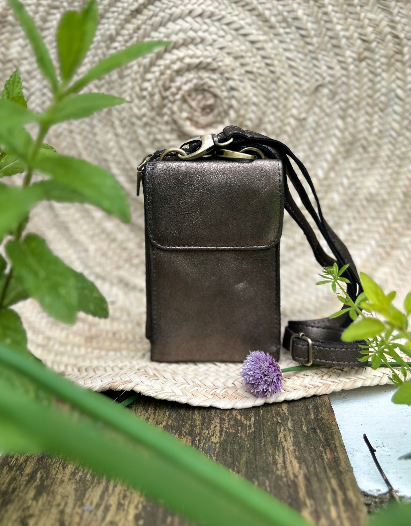 KASBAH - Phone/Wallet (Small but mighty)