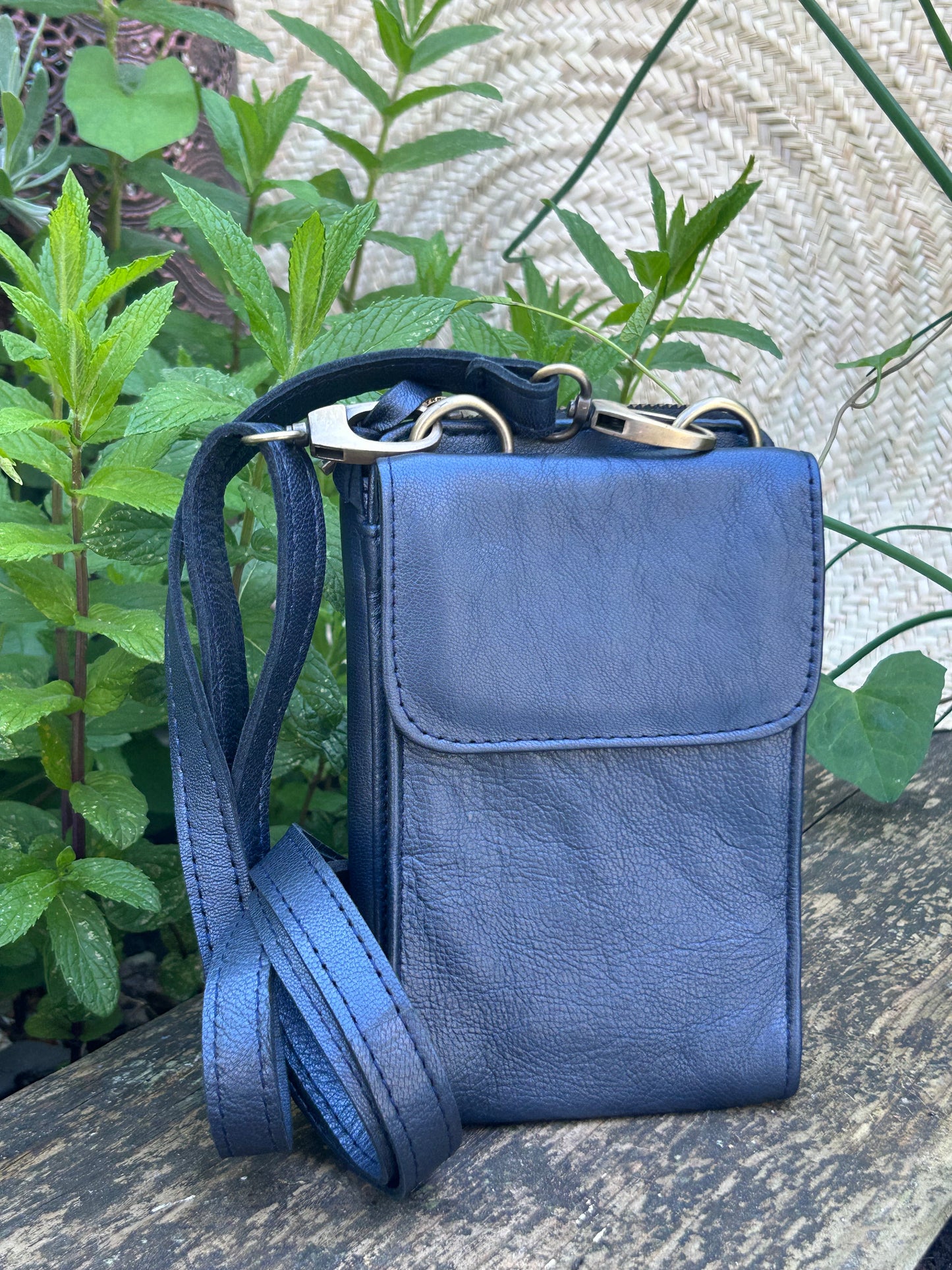 KASBAH - Phone/Wallet (Small but mighty)