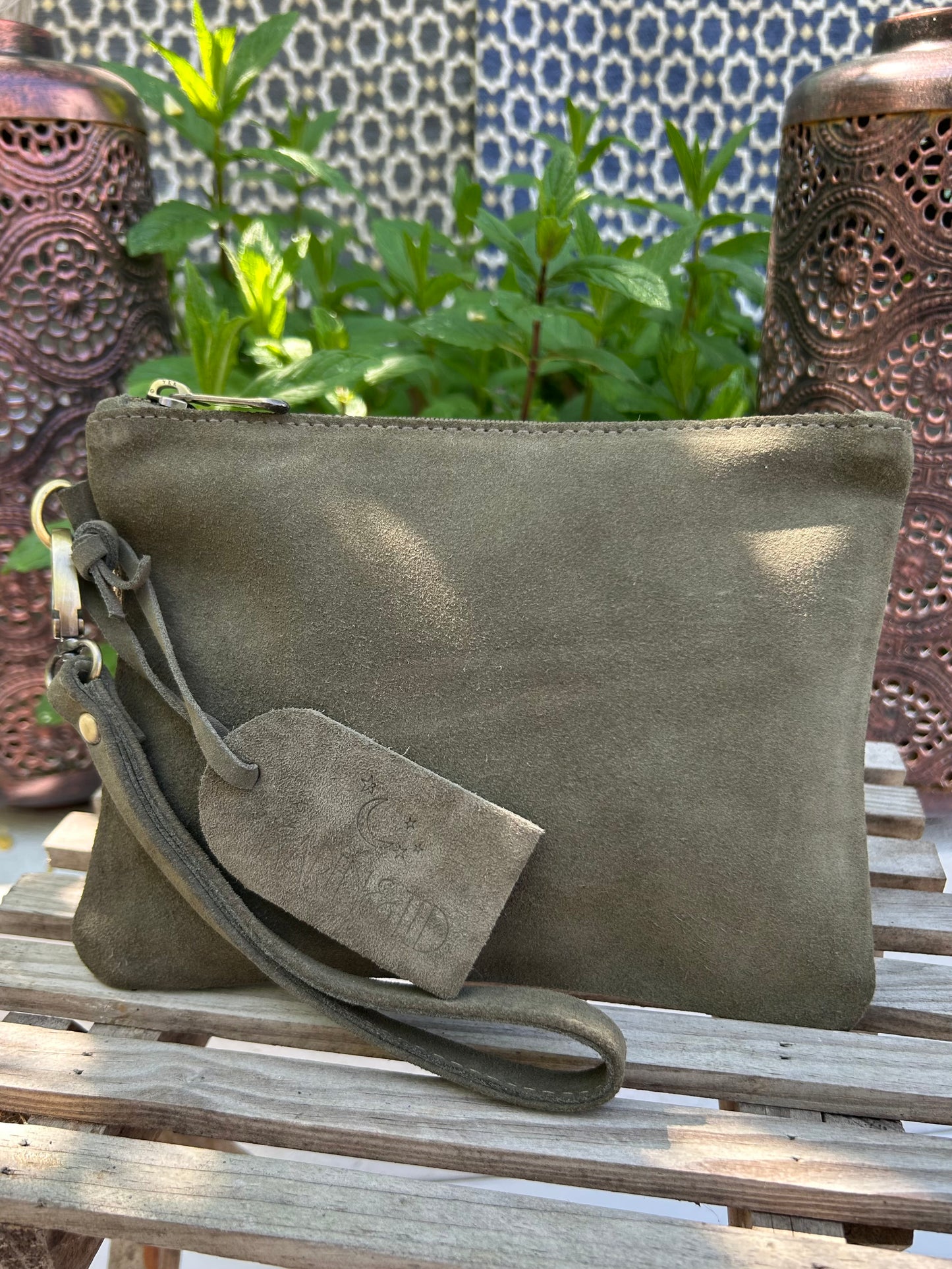 KENNARIA - Small Clutch