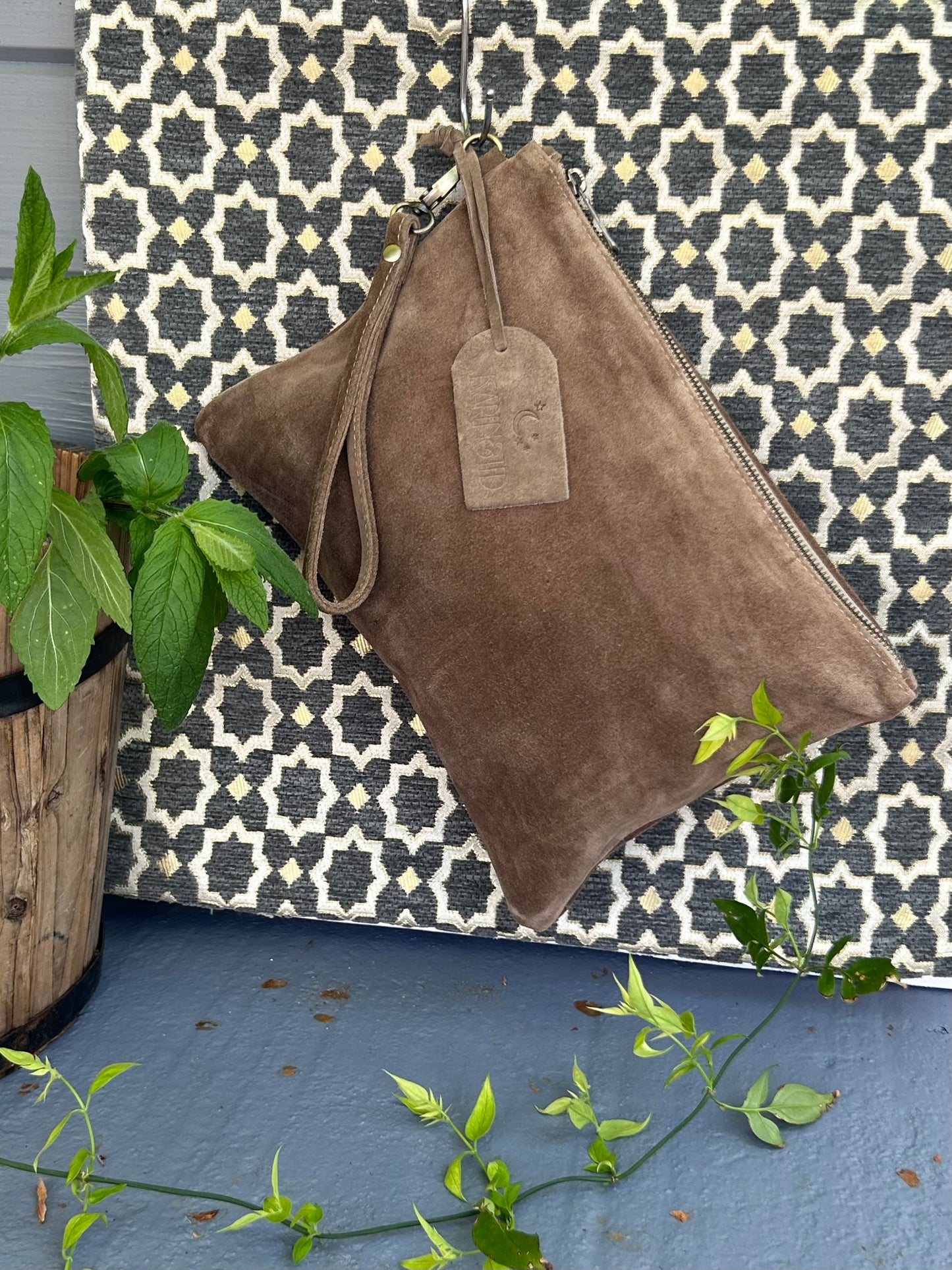 MENARA - Large Clutch