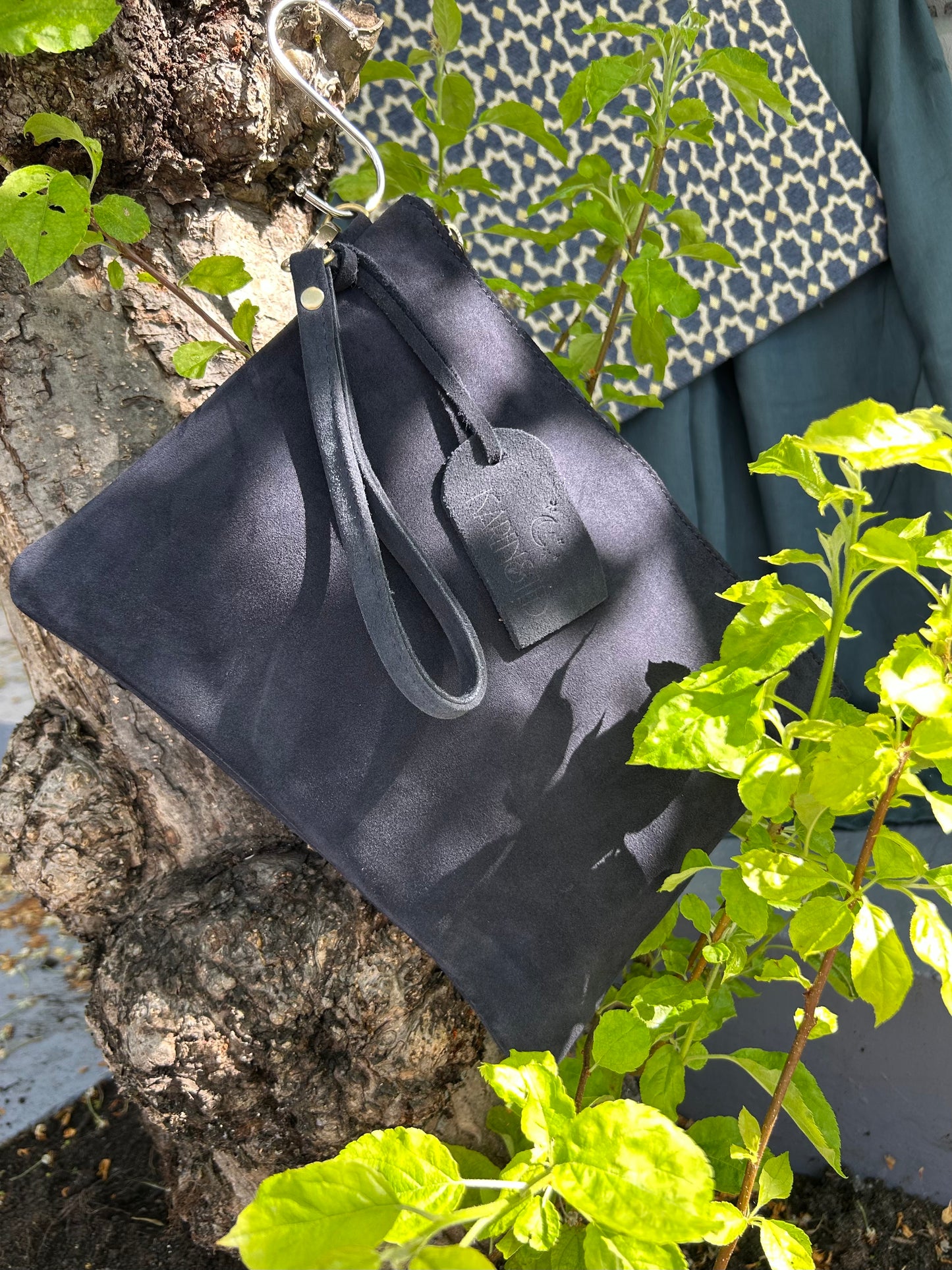 MENARA - Large Clutch