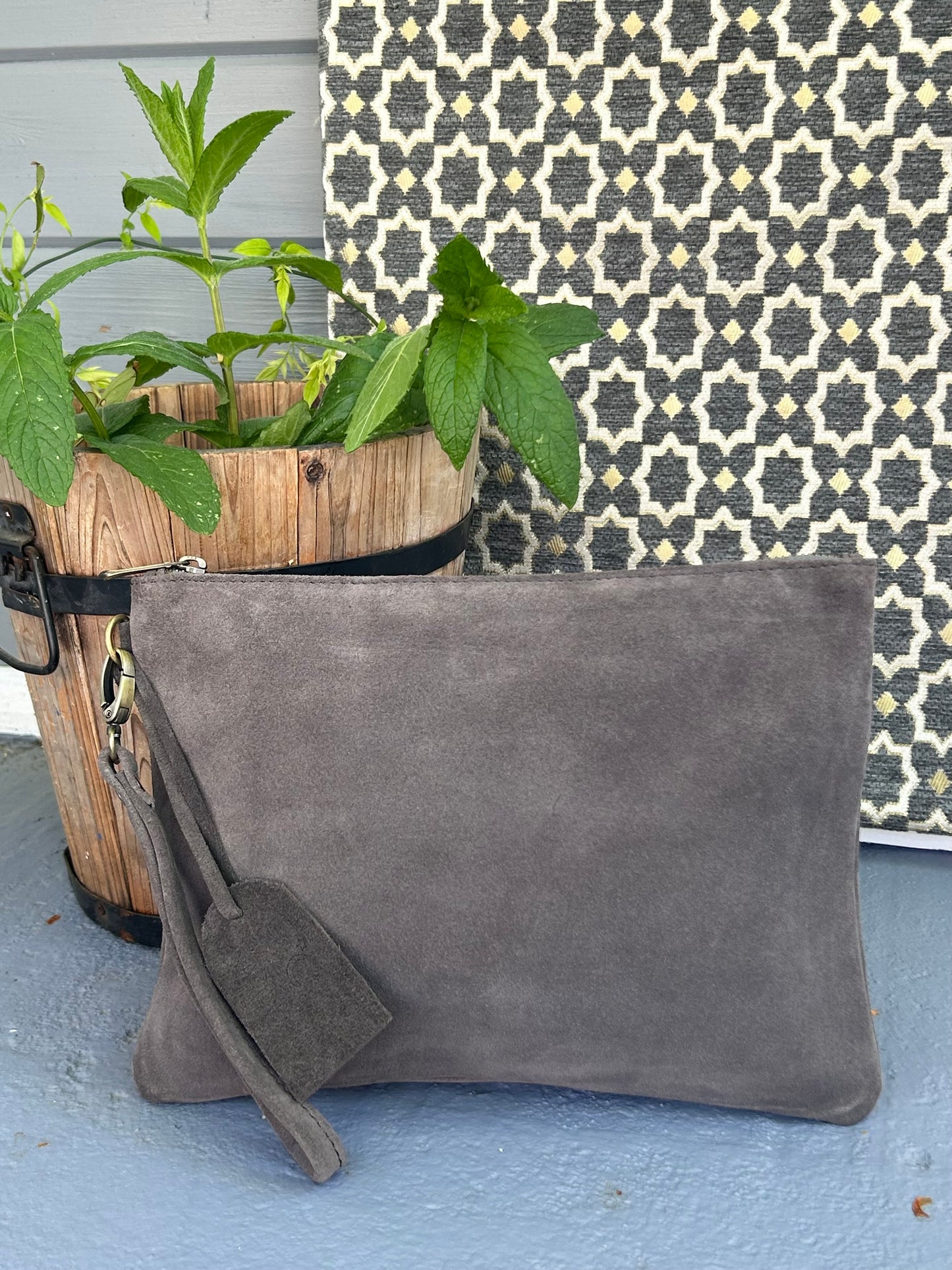 MENARA - Large Clutch