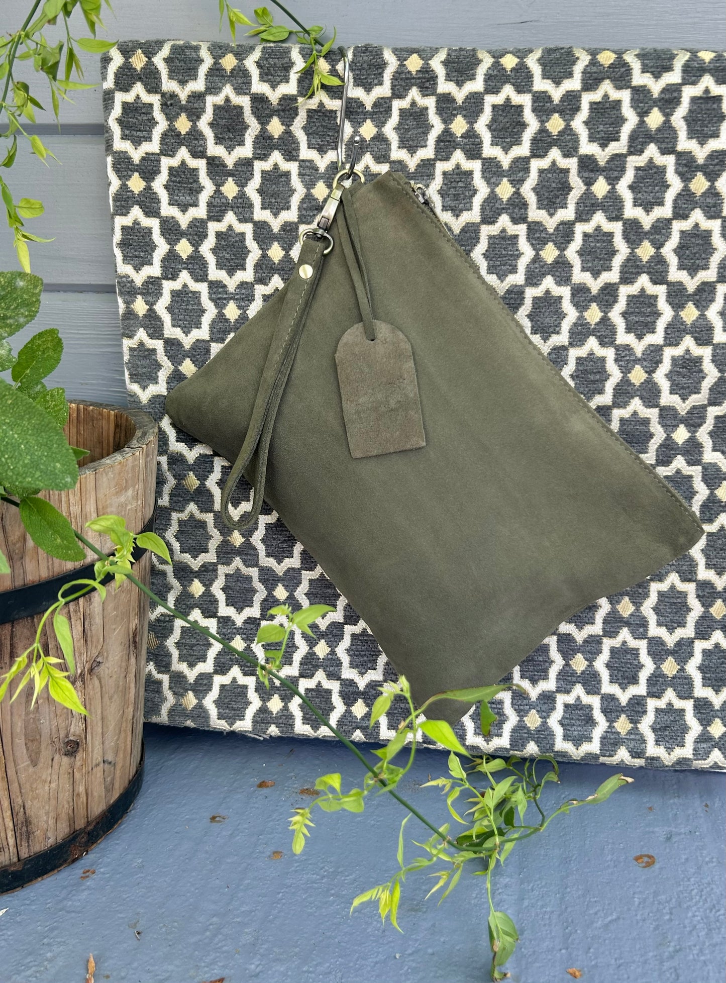 MENARA - Large Clutch