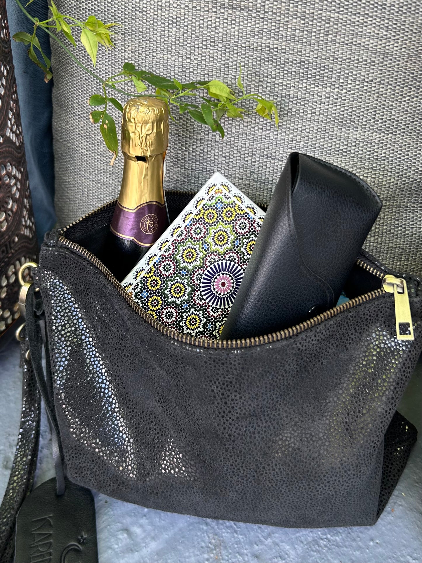MENARA - Large Clutch