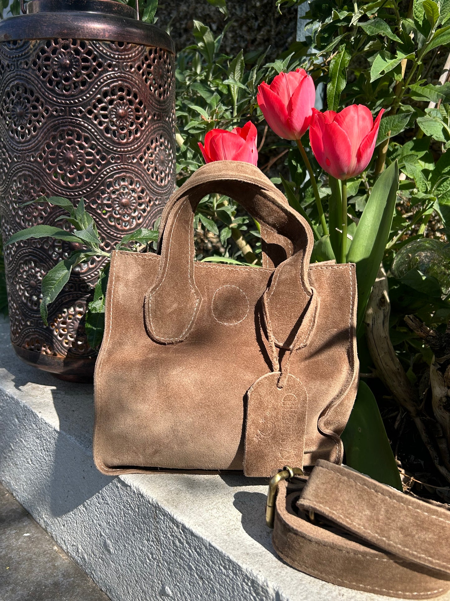MIMOUN - Small Tote (Big Impact, Small Footprint)