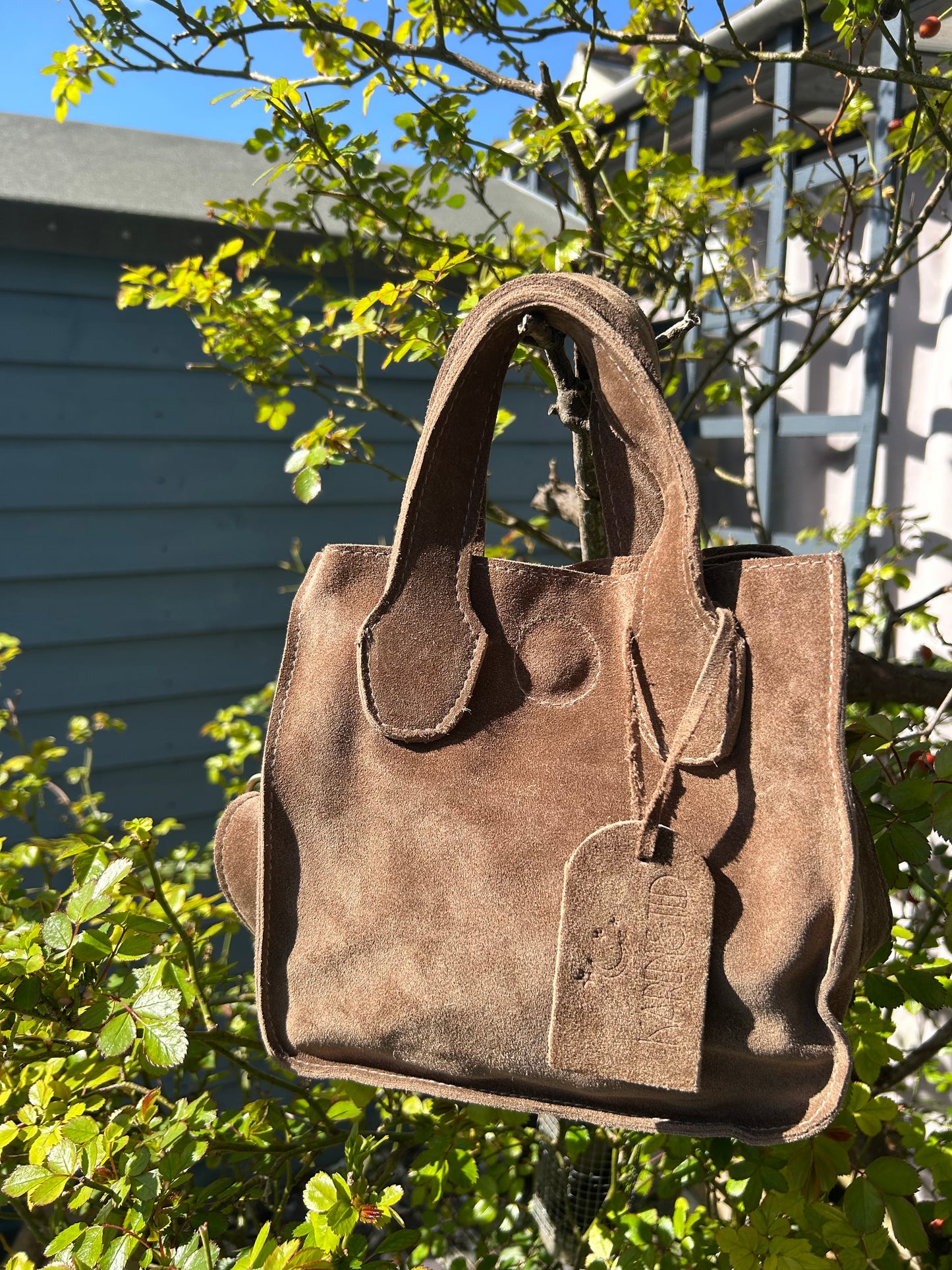 MIMOUN - Small Tote (Big Impact, Small Footprint)