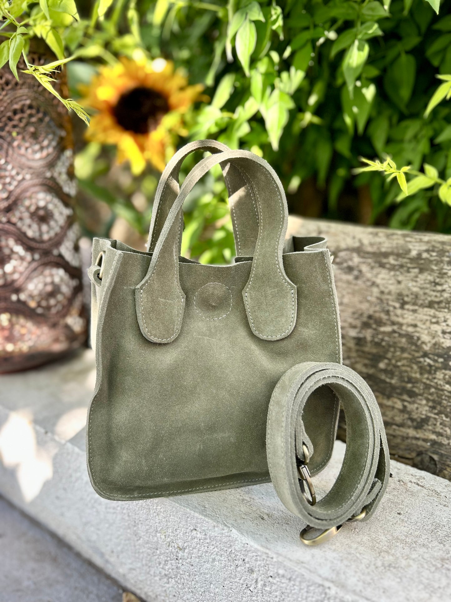 MIMOUN - Small Tote (Big Impact, Small Footprint)