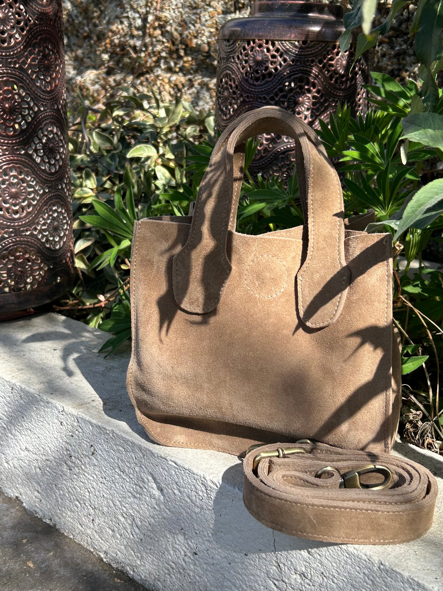 MIMOUN - Small Tote (Big Impact, Small Footprint)