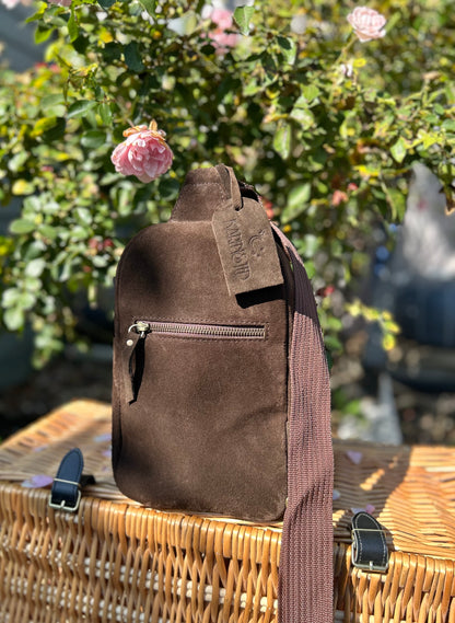 DABACHI - Cross Body Pack (Adventure, but make it stylish)