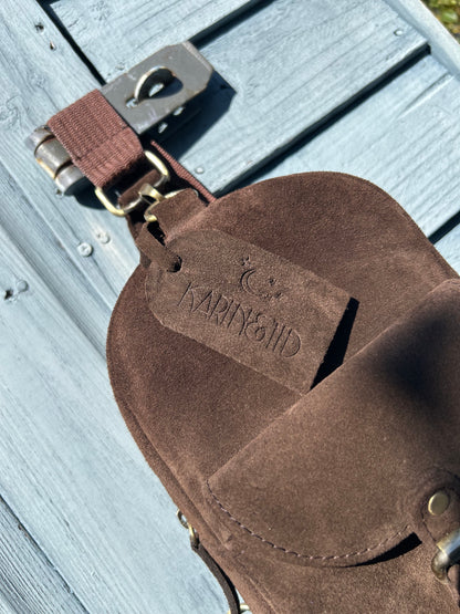 DABACHI - Cross Body Pack (Adventure, but make it stylish)