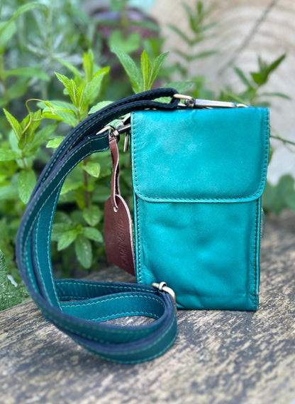 KASBAH - Phone/Wallet  (Small but mighty)